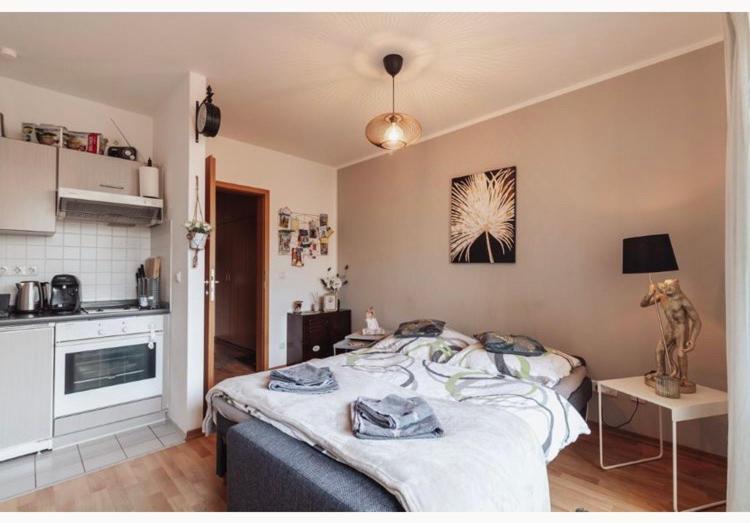 Die Kleine „Louise“ In Der Neustadt Mit Tiefgarage Dresden Ngoại thất bức ảnh